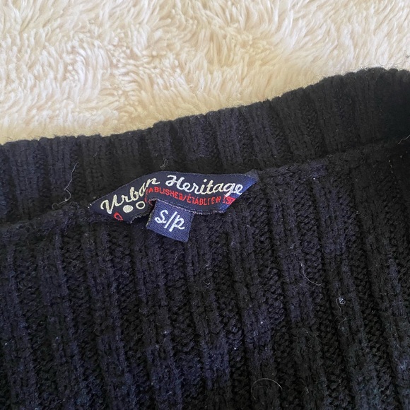 cropped black knit button up cardigan - Picture 3 of 3